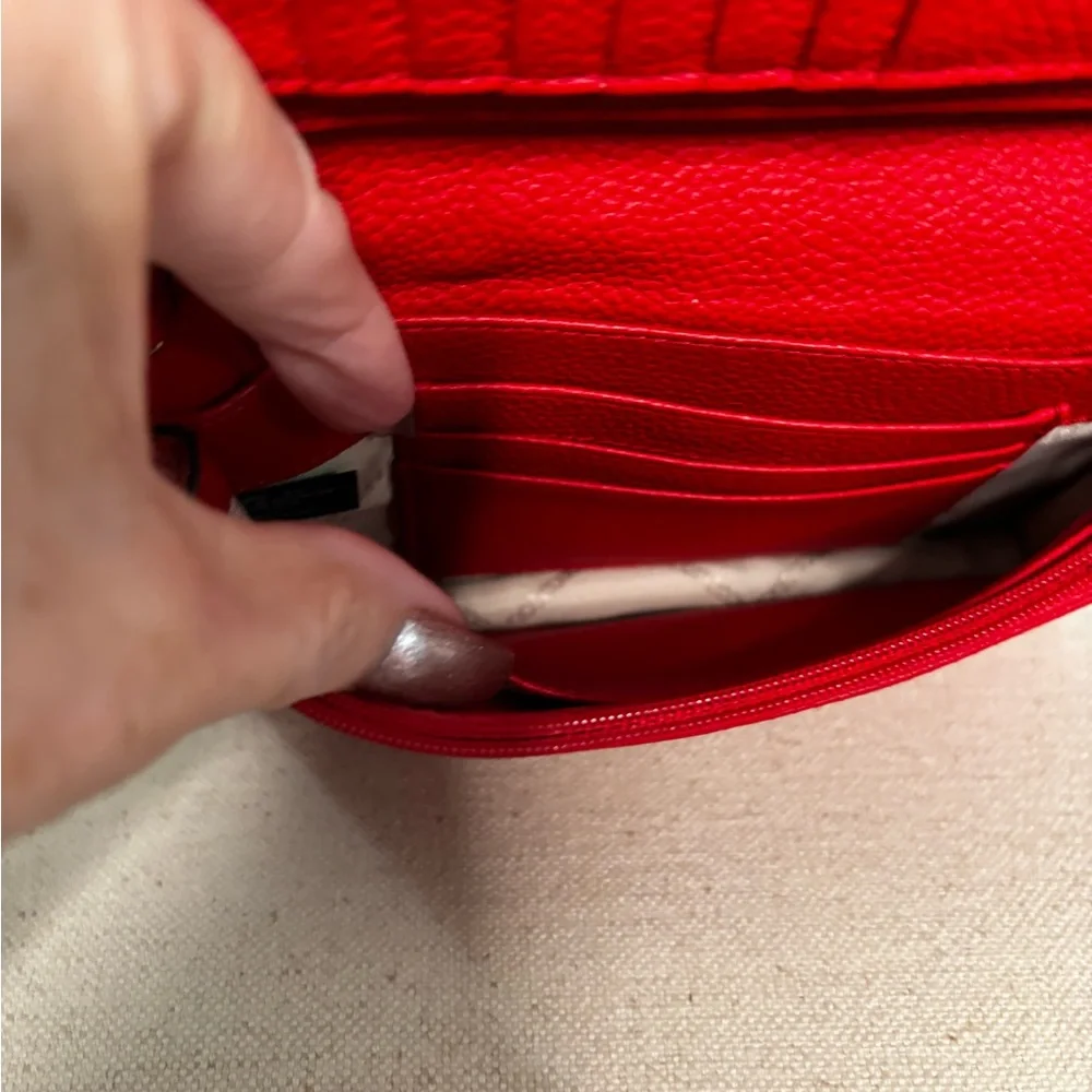 Michael Kors Leather Wallet with removable (Red Braided/Custom Faux Pearl chain - Picture 5 of 14